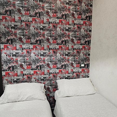 B&B Notti d'Oriente Sutri Esterno foto